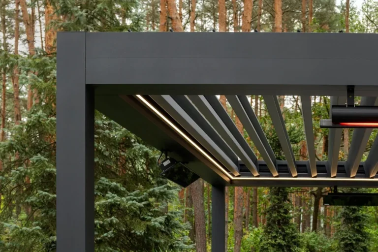 Welches Material ist für eine langlebige Terrassenüberdachung am besten Holz oder Aluminium?